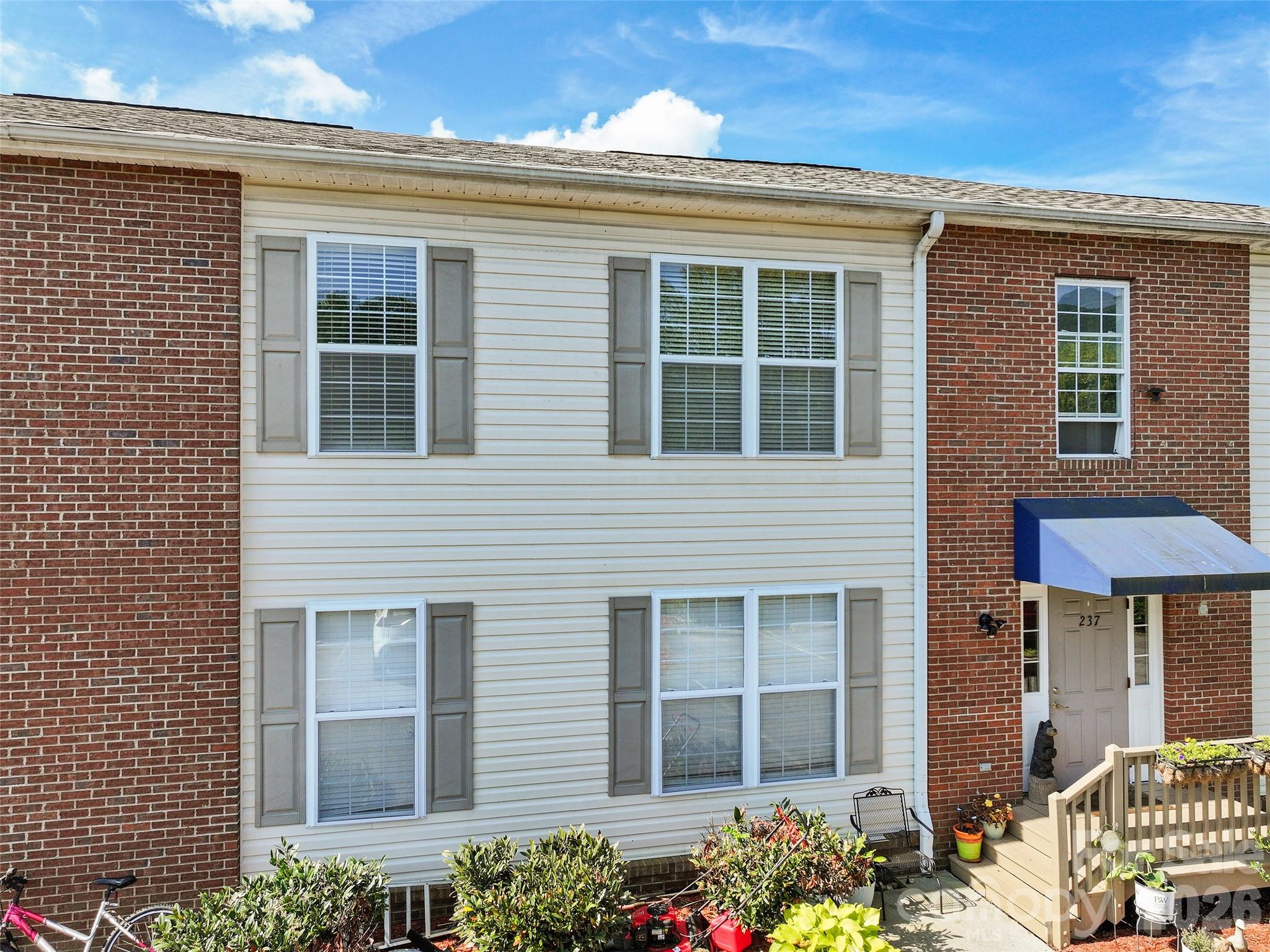 237 Camelot Drive