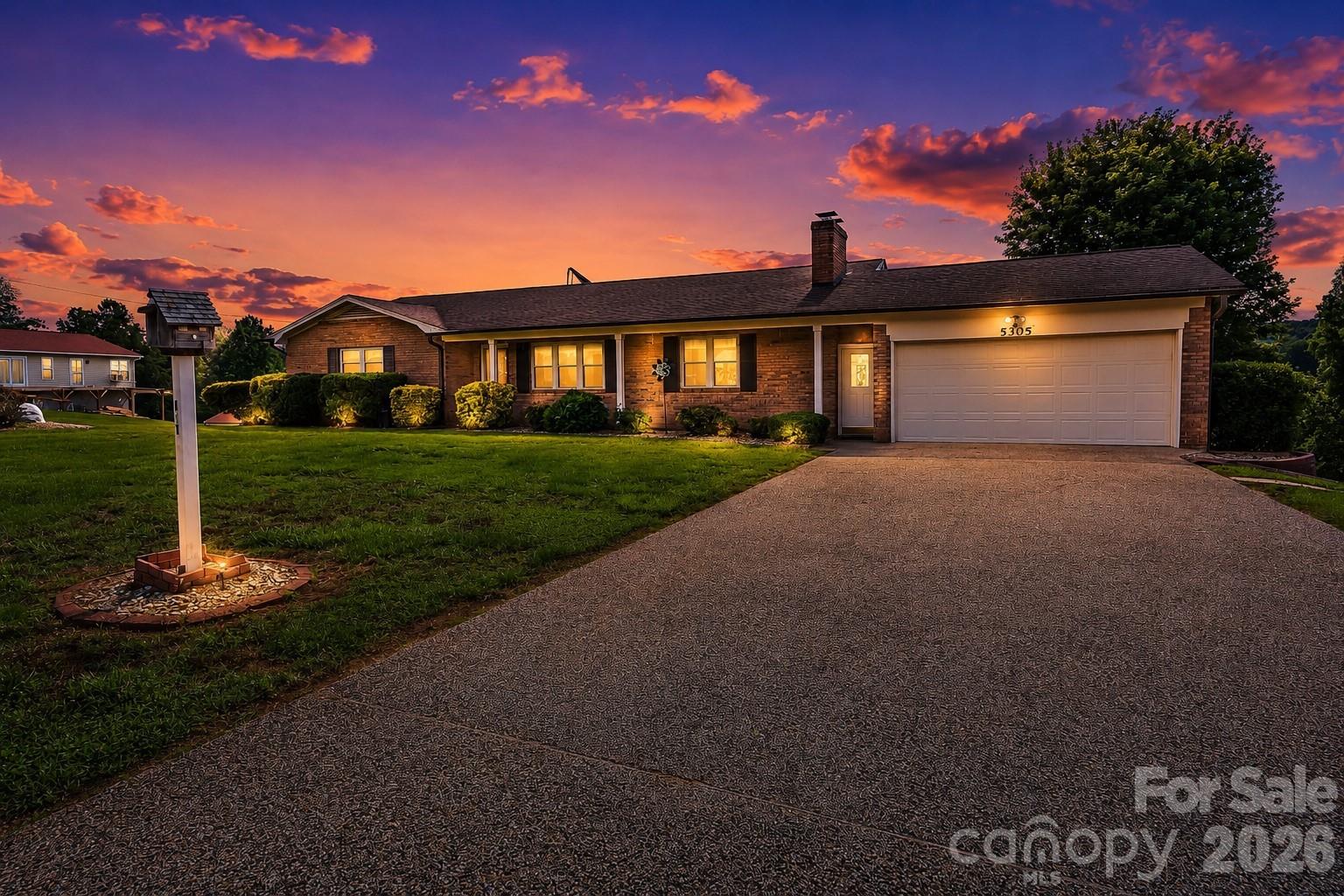 5305 Icard Ridge Road, Hickory