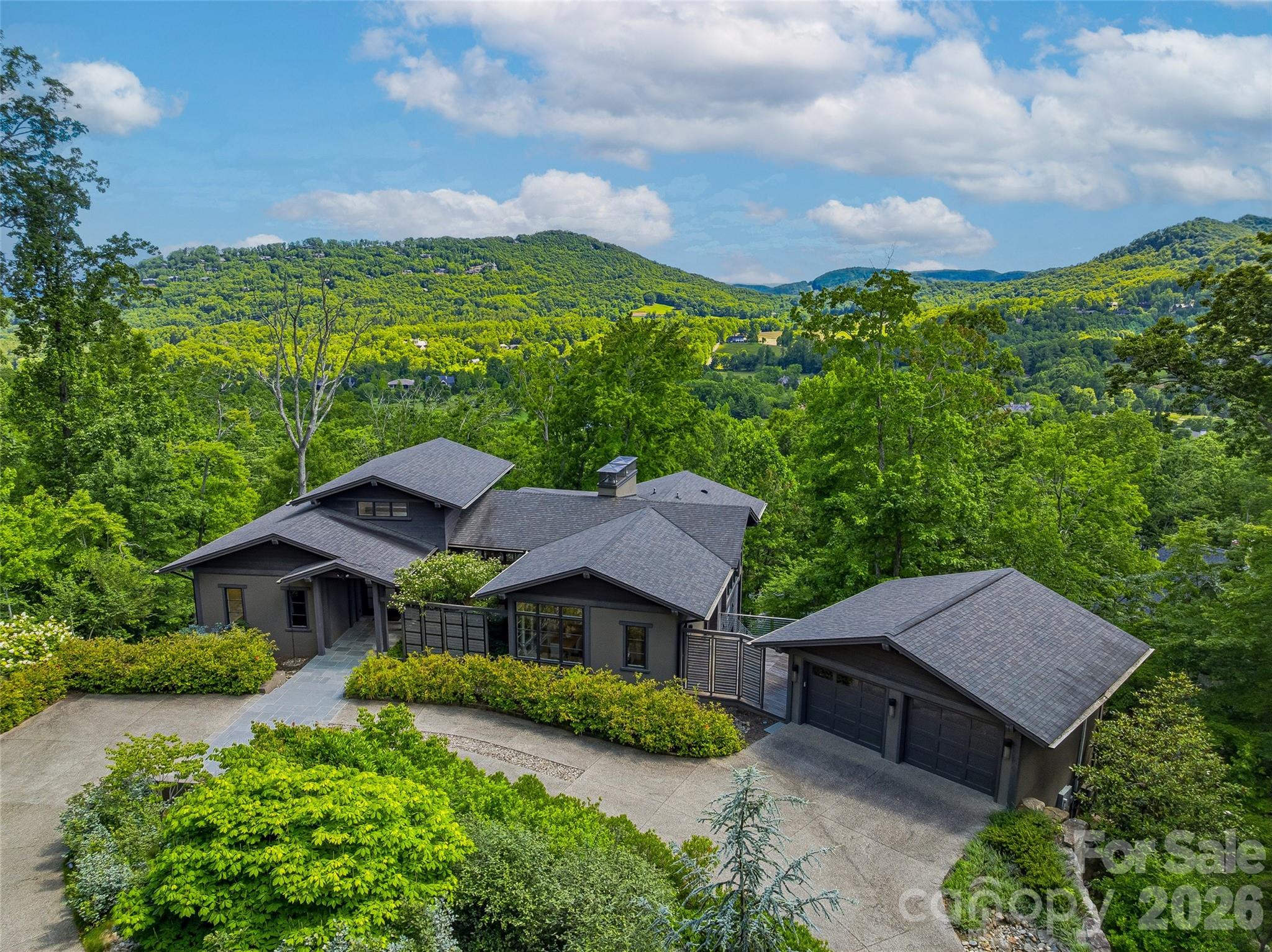1121 Timberbluff Way