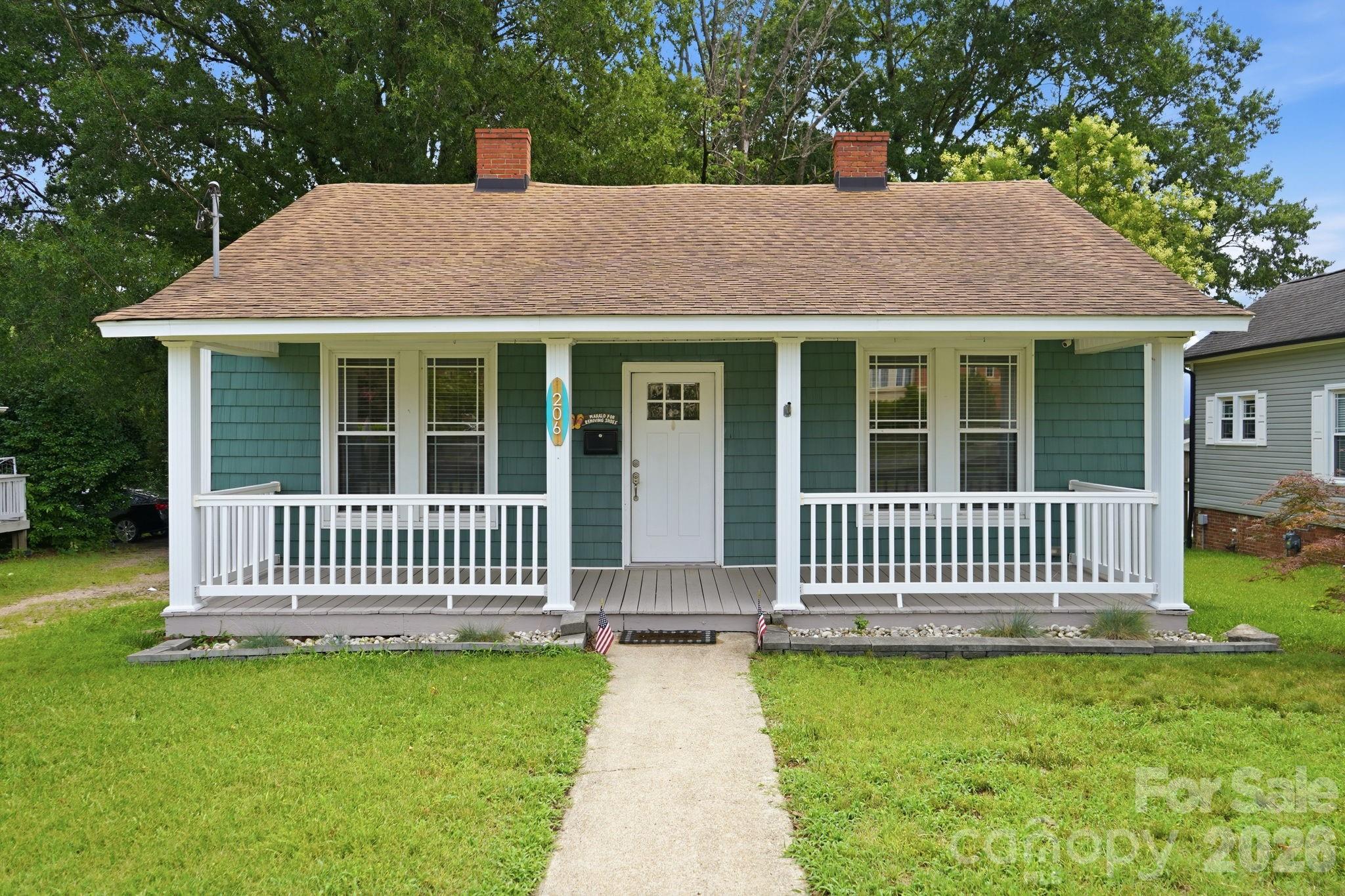 206 Ridge Avenue