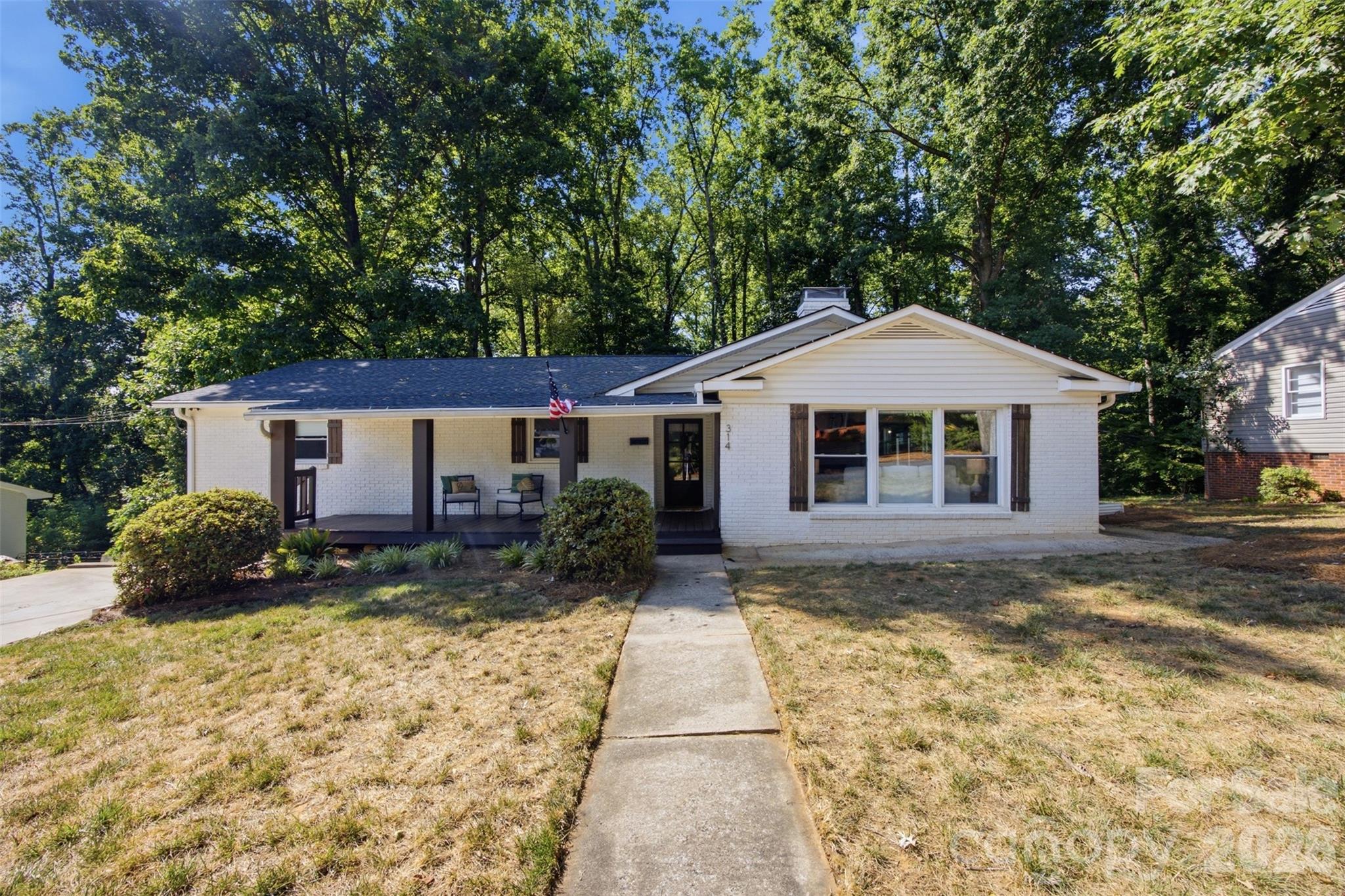 314 Dogwood Lane, Belmont