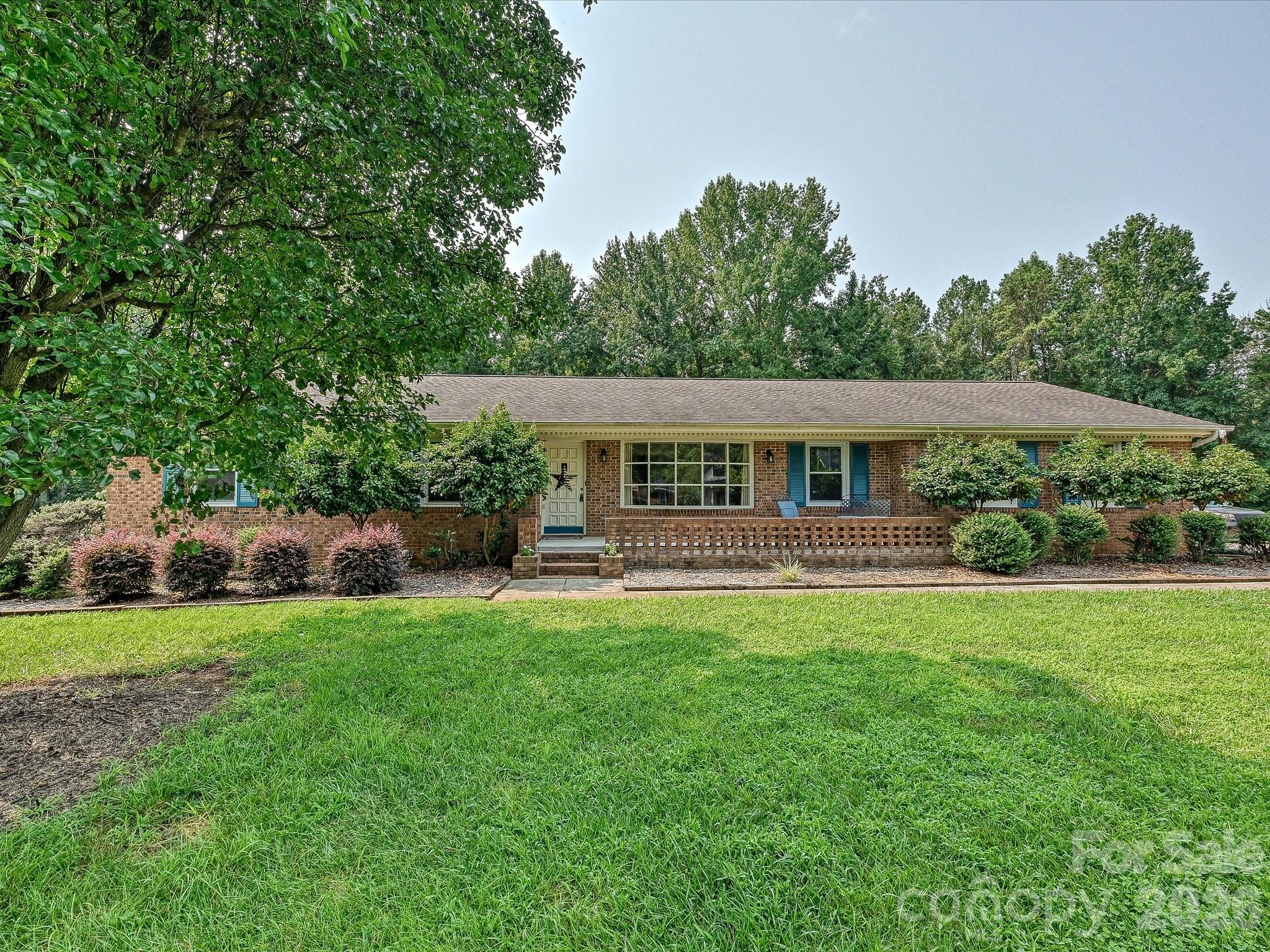 8812 Crestwood Drive