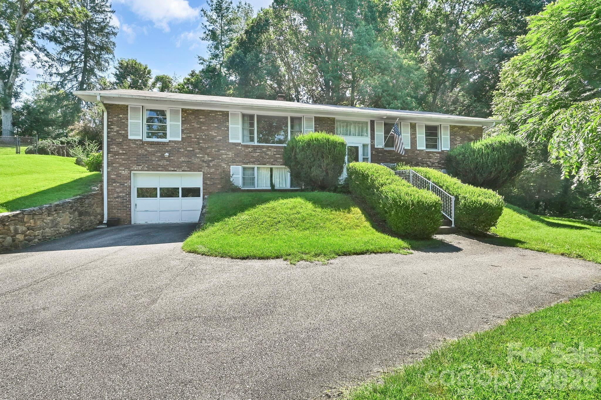 28 Glenview Road