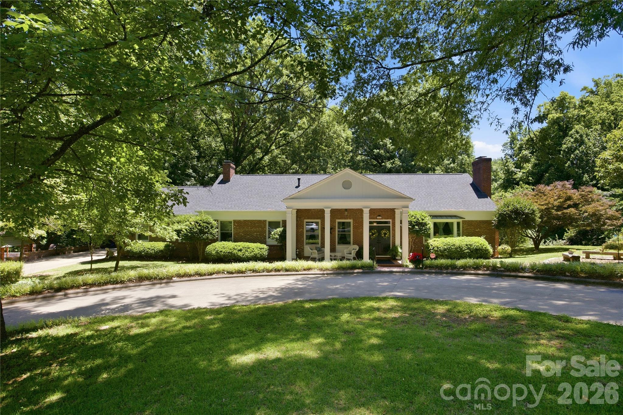 455 Heathcote Drive