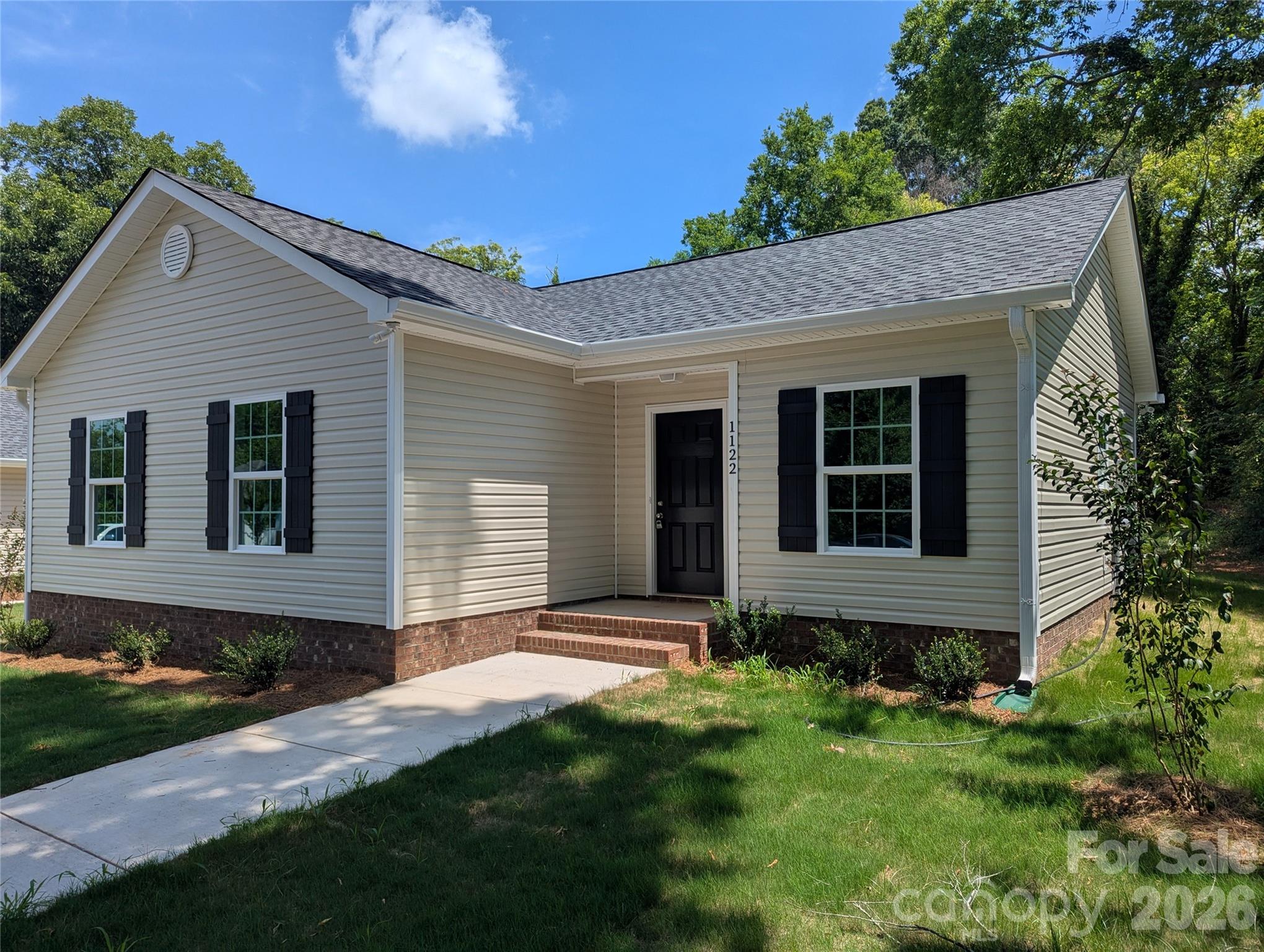 1122 Hoyle Street