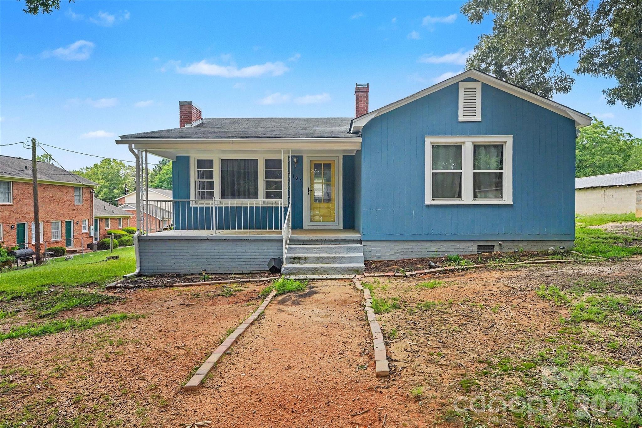 1102 Desoto Avenue