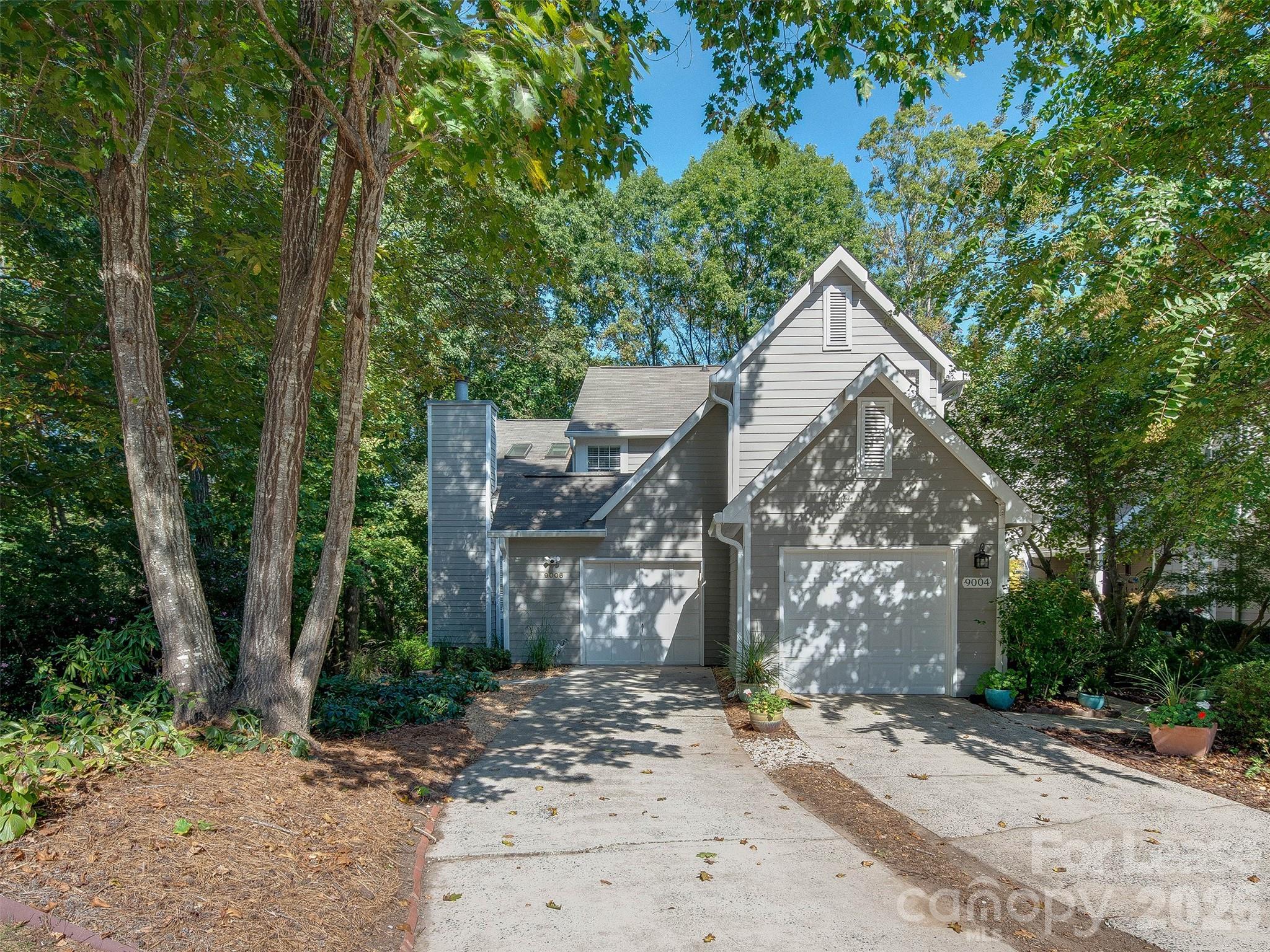 9006 Saint Thomas Lane