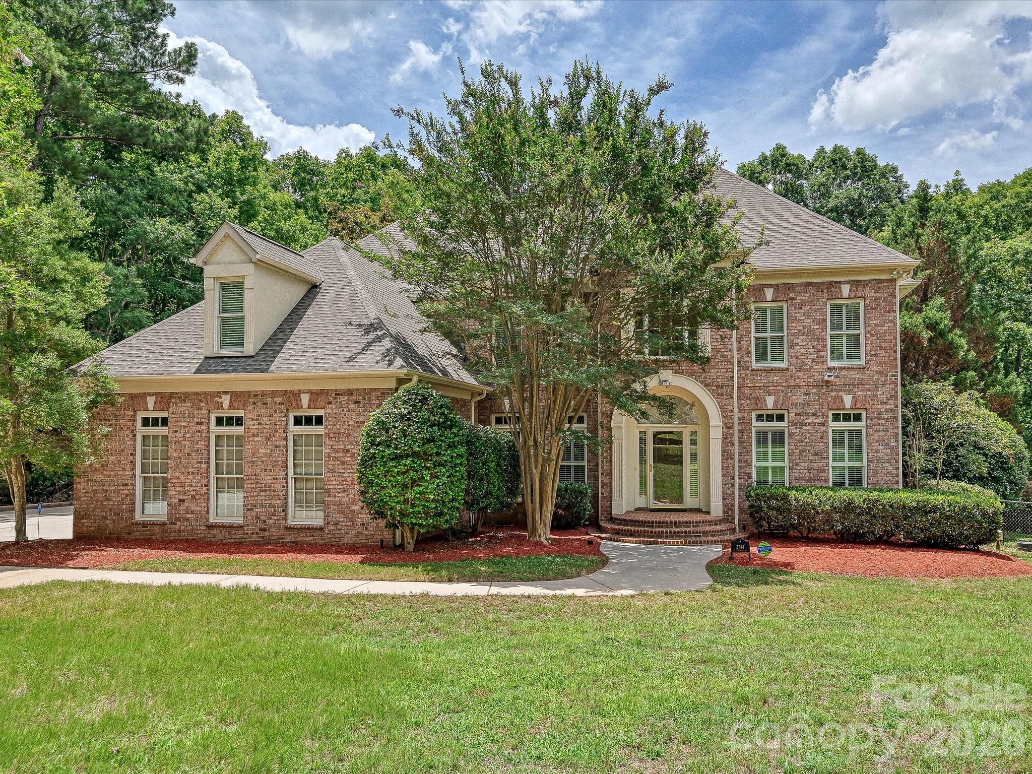 2744 Pinewood Road