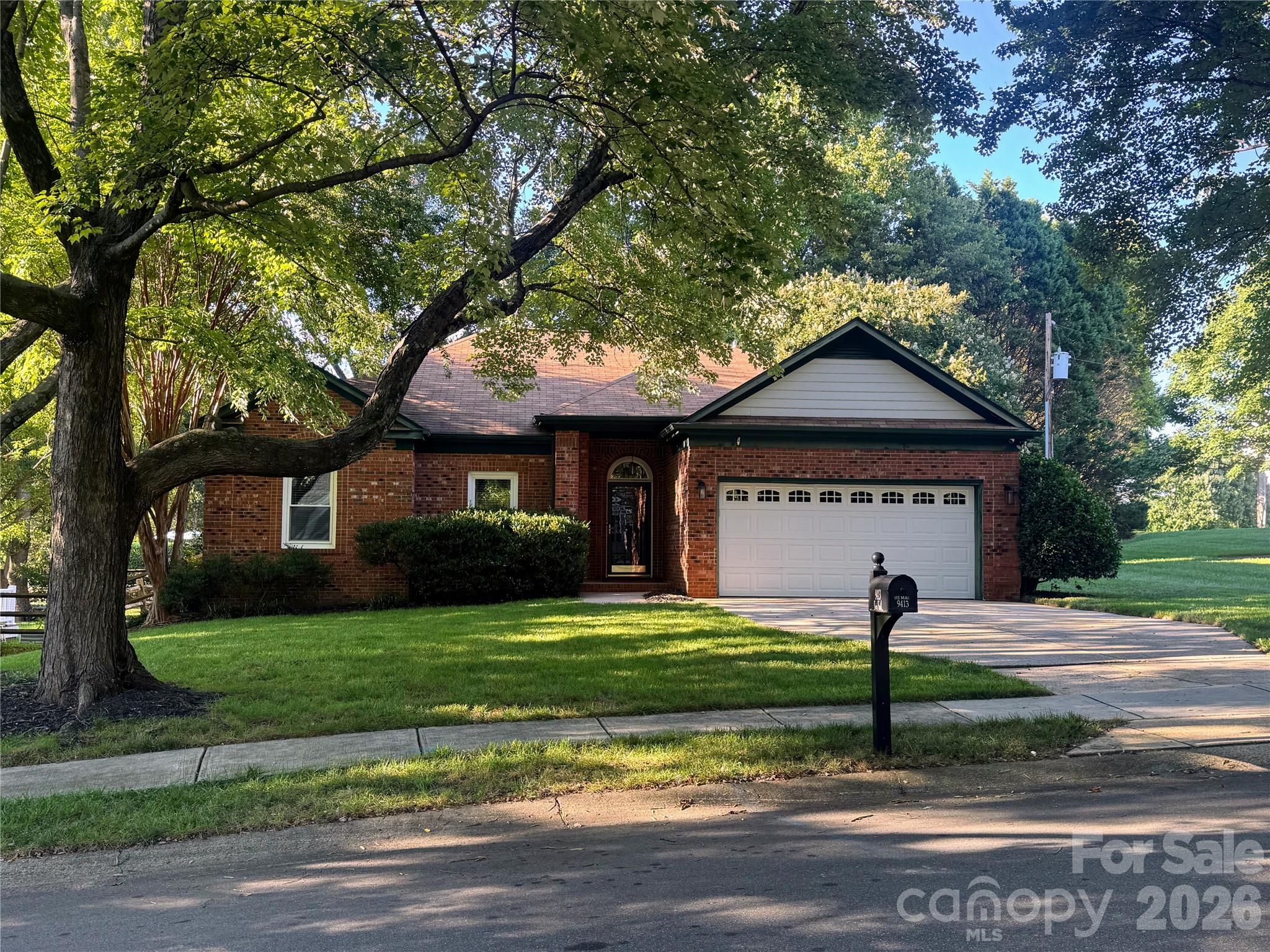 9413 Twin Trail Drive, Huntersville