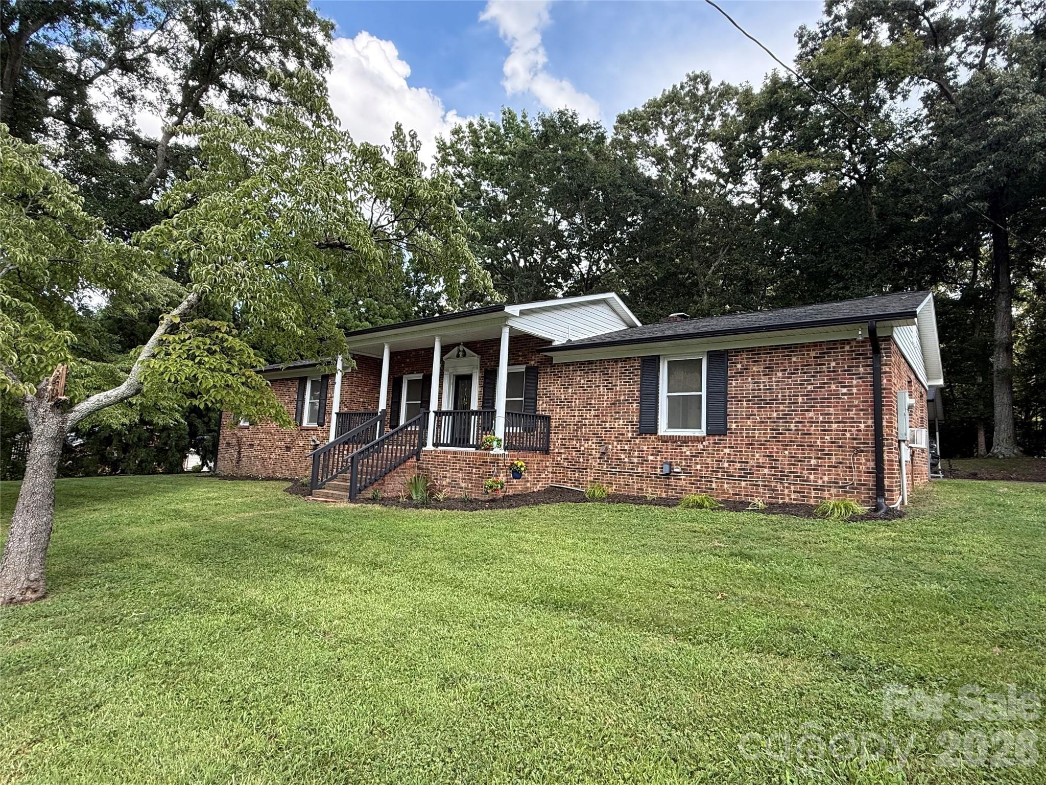 806 Danbrook Circle, Lincolnton