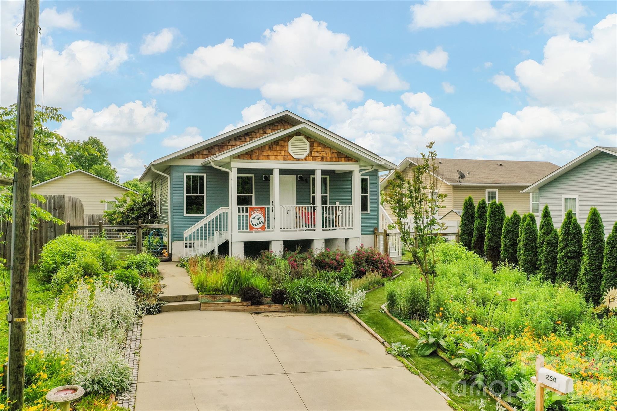 250 Virginia Avenue, Asheville