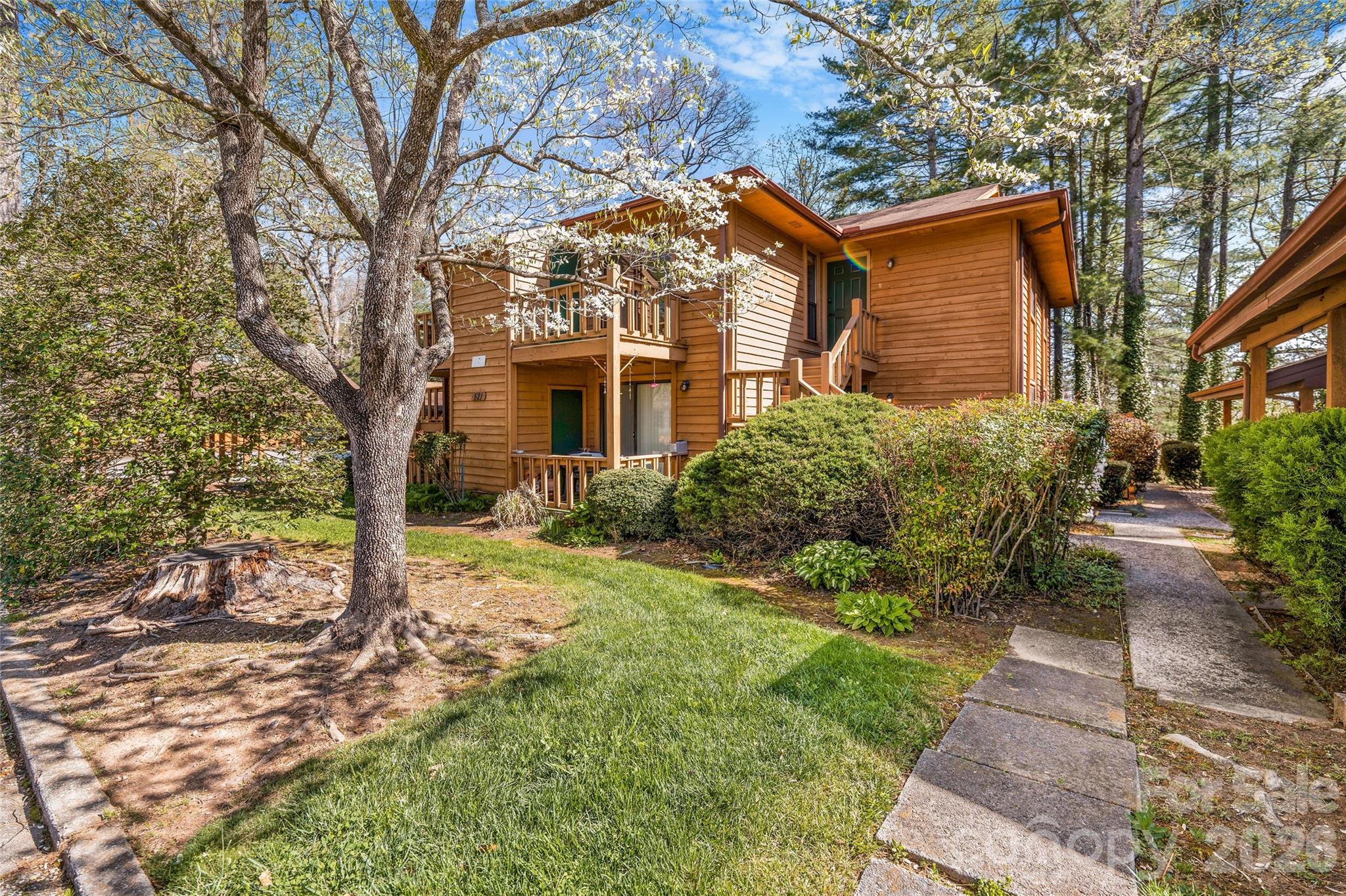 521 Courtwood Lane