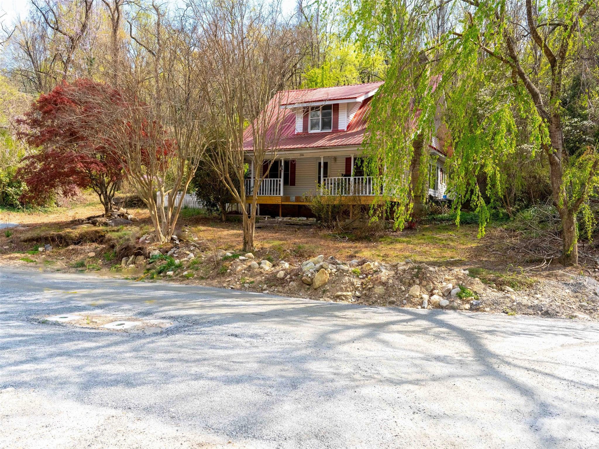 306 Southside Drive