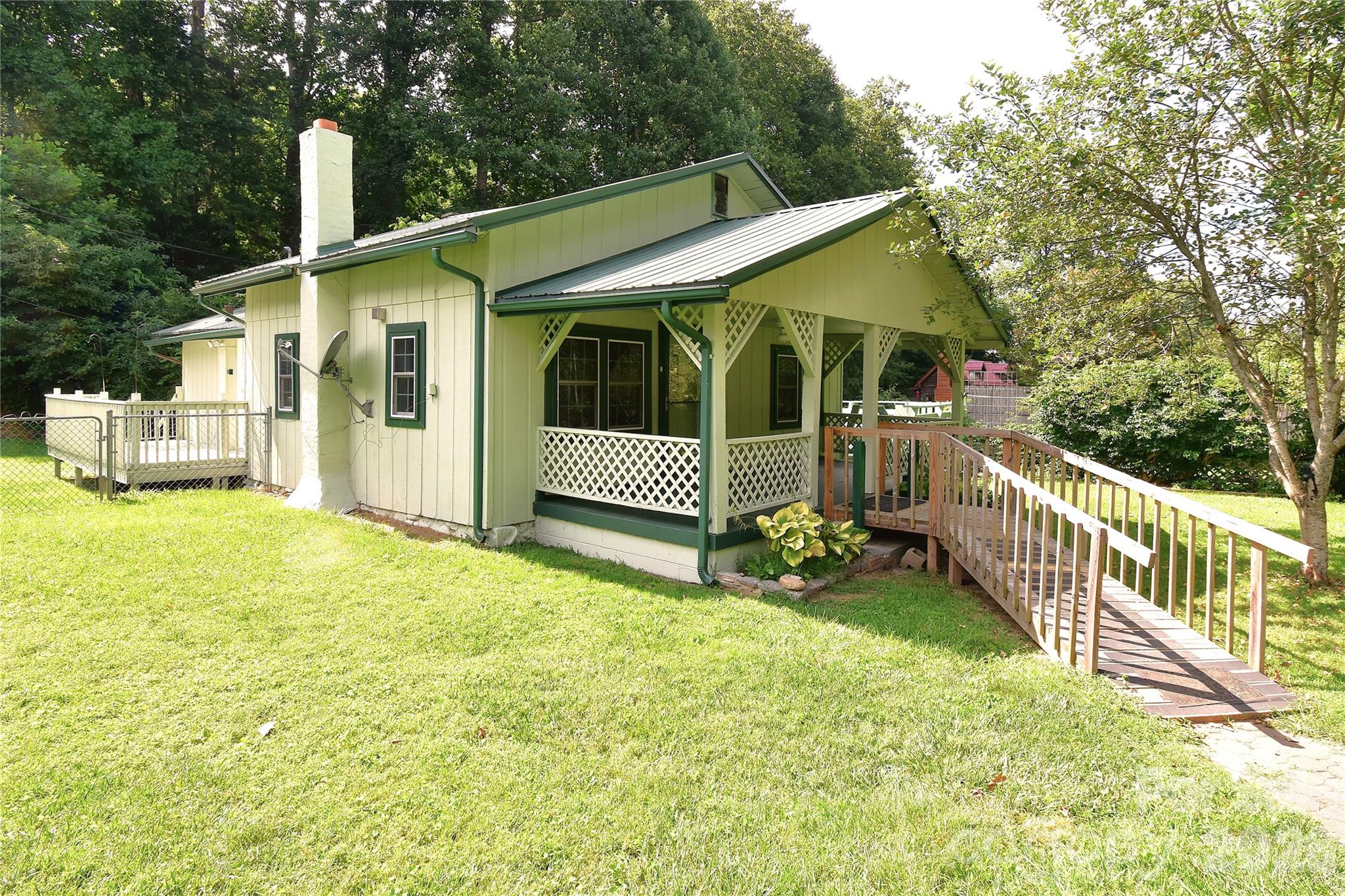 2124 Pisgah Highway