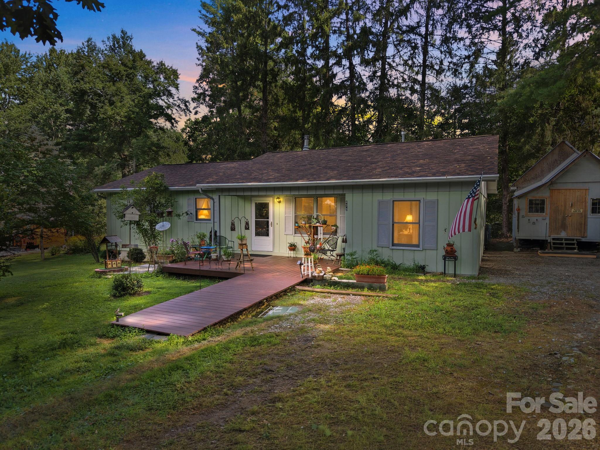473 King William Road, Hendersonville