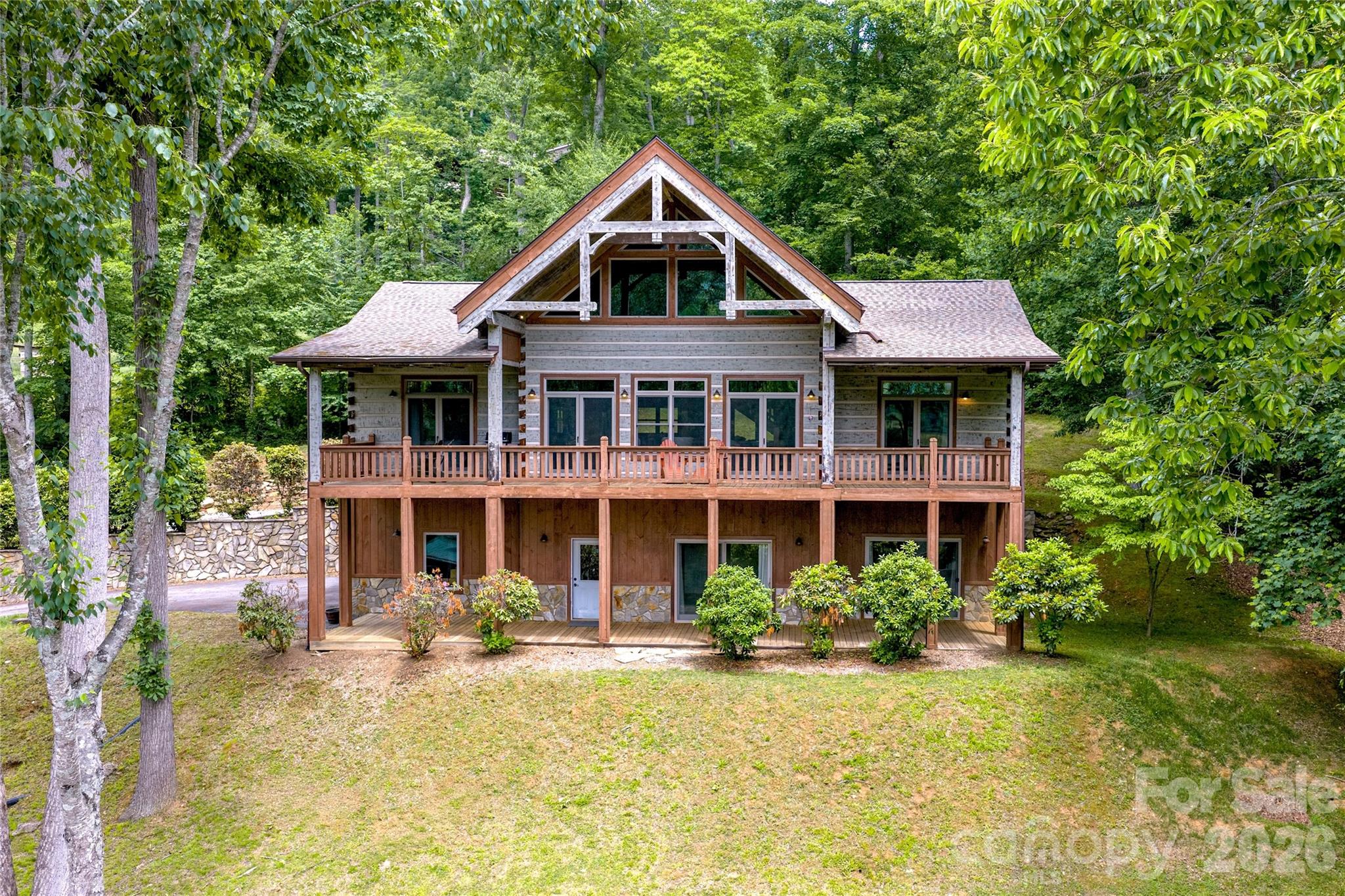 170 Cradling Cove