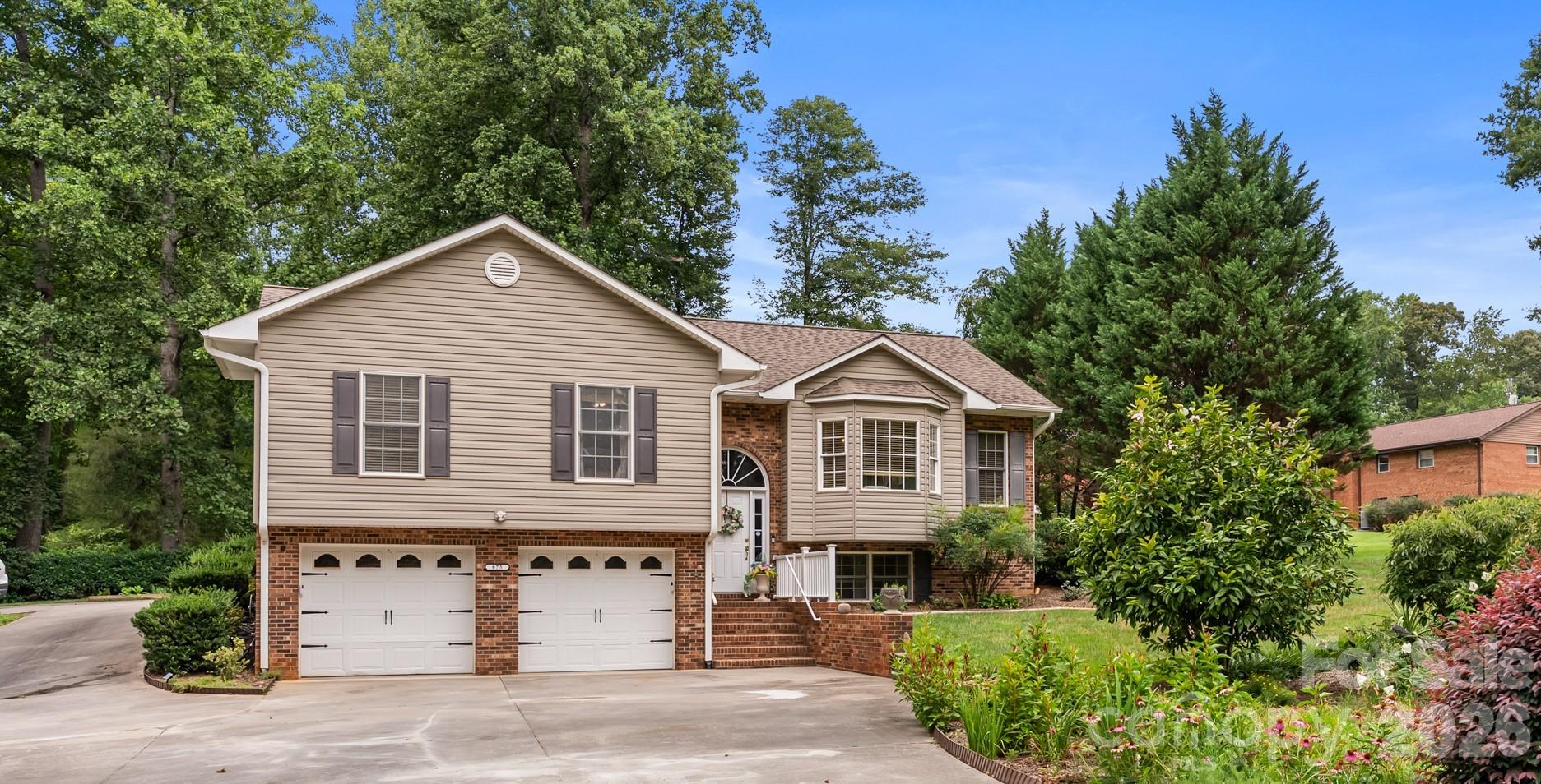 675 Country Club Road, Wilkesboro