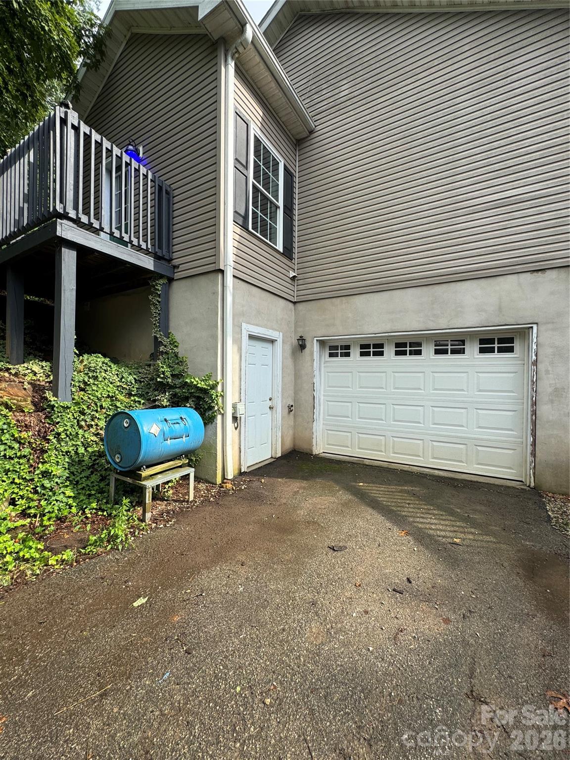 1886 Old Linville Road, Marion