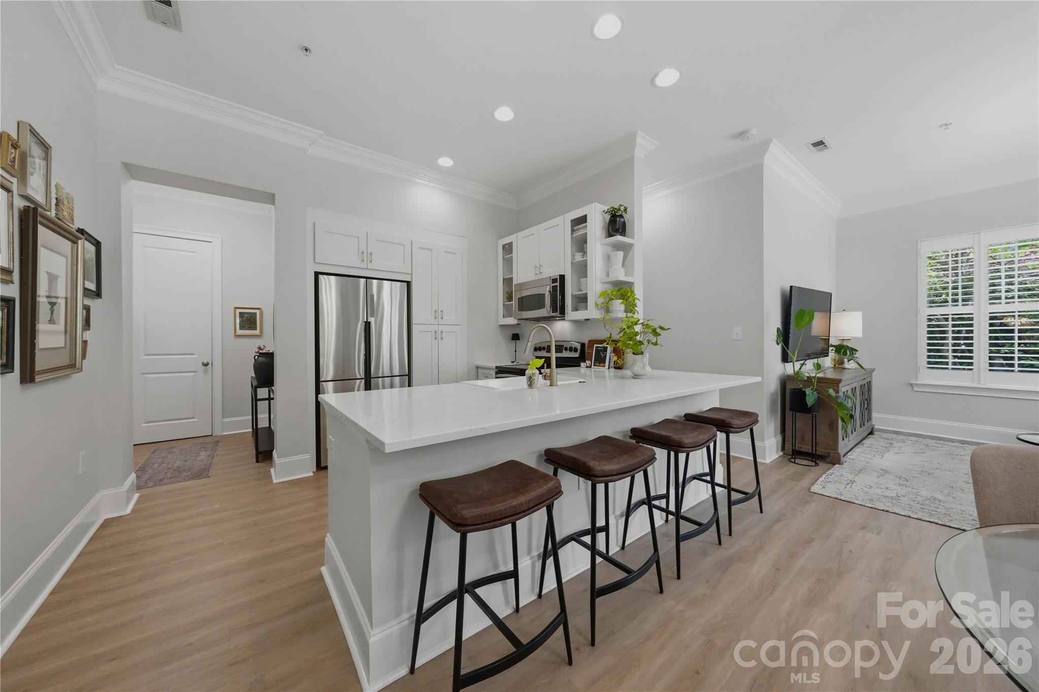 2946 Selwyn Avenue