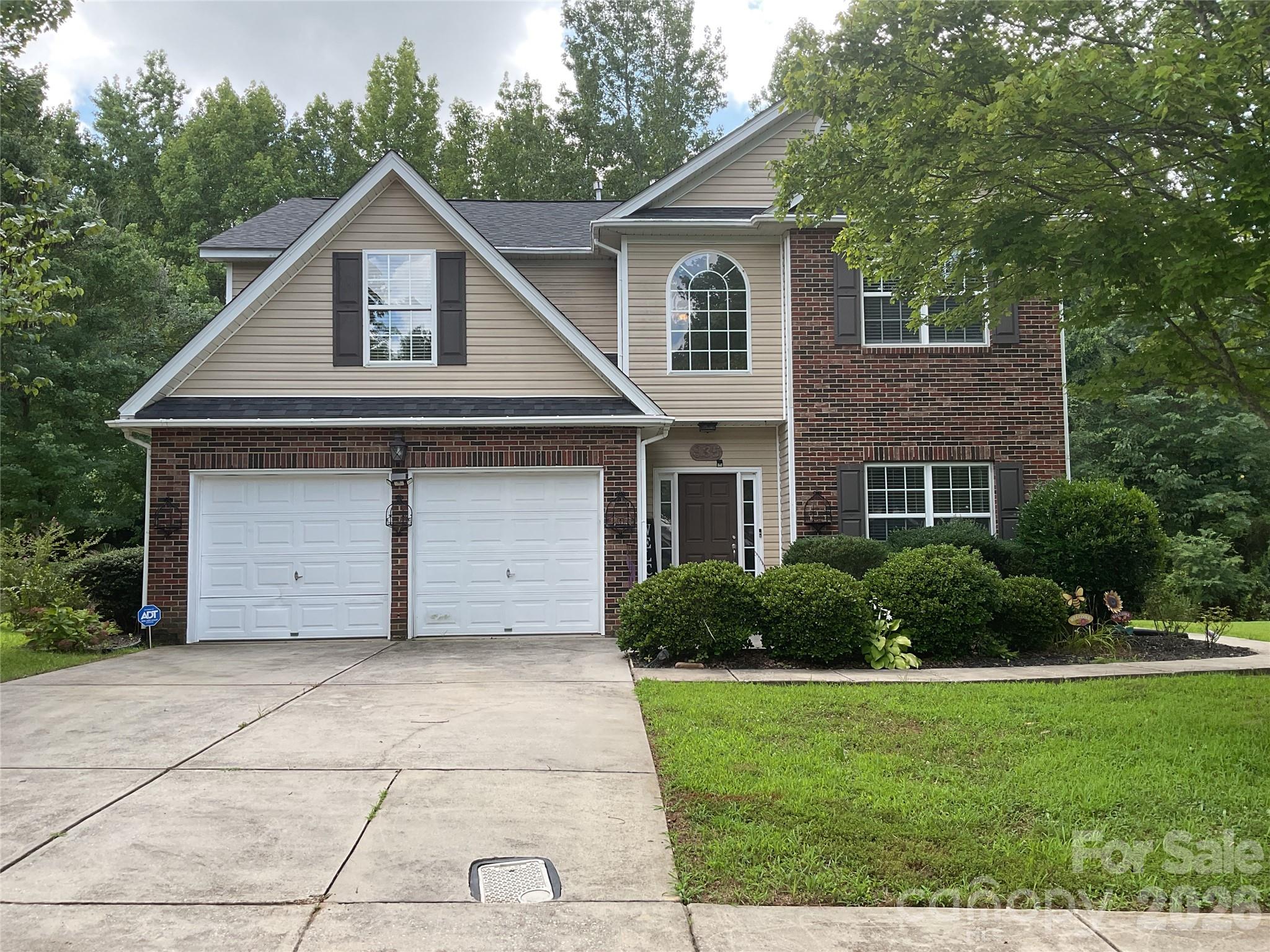 935 Wind Carved Lane, Monroe