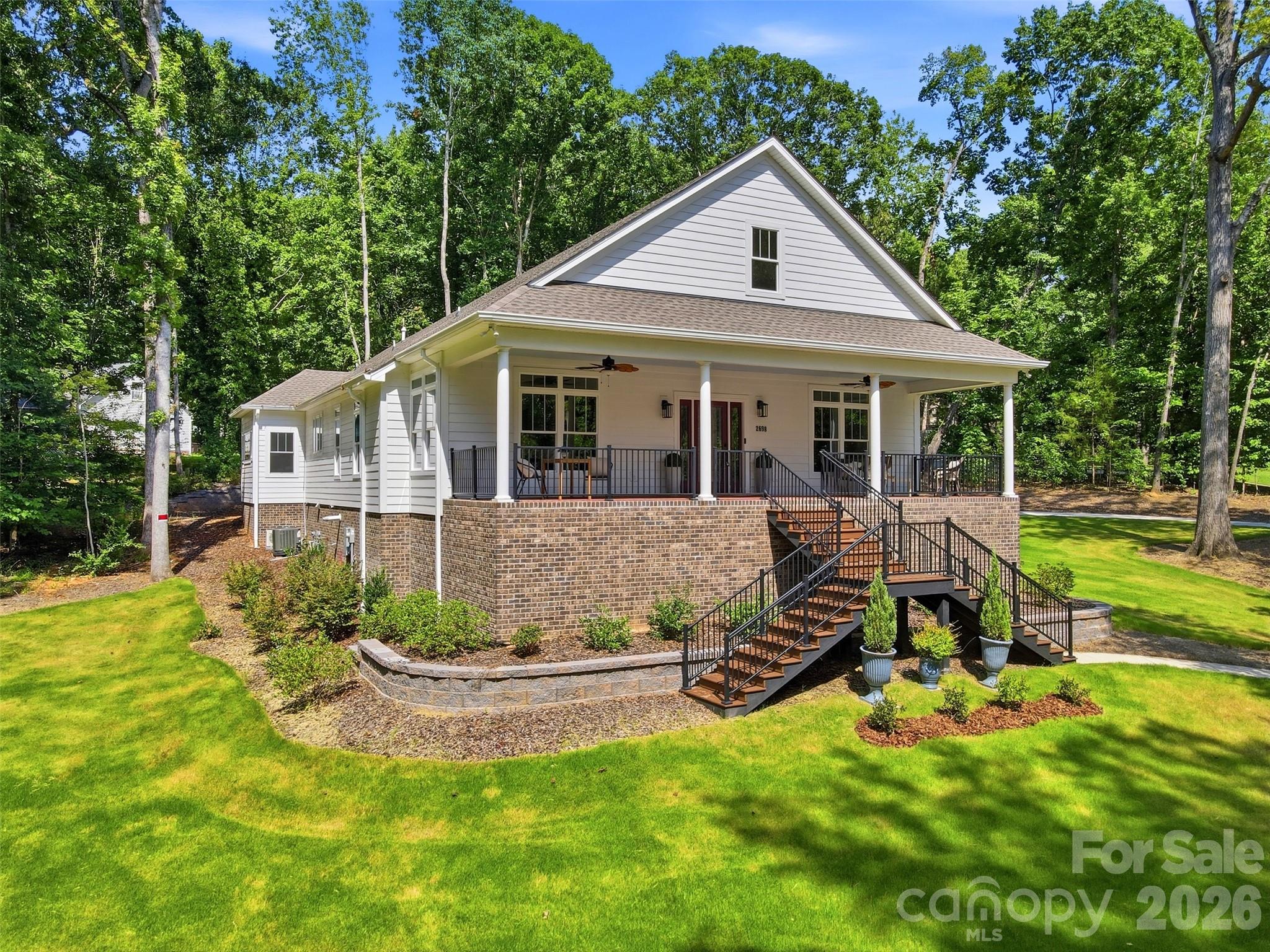 2698 Oakhurst Drive