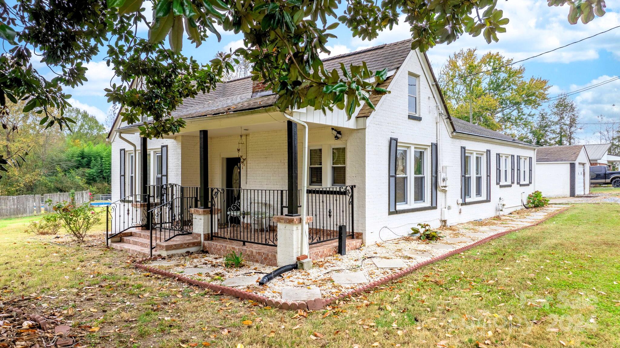 3635 Tryon Courthouse Road