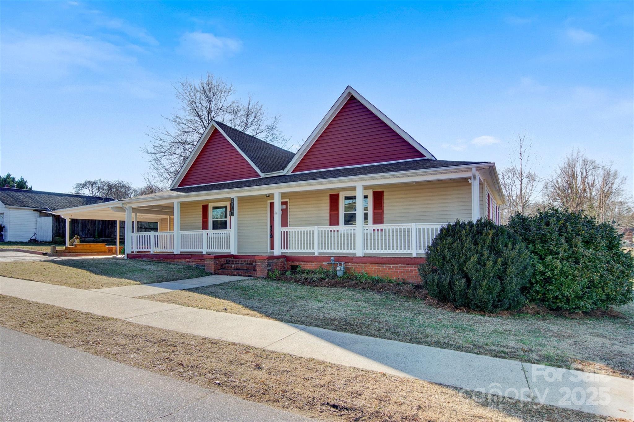 30 Forest Avenue