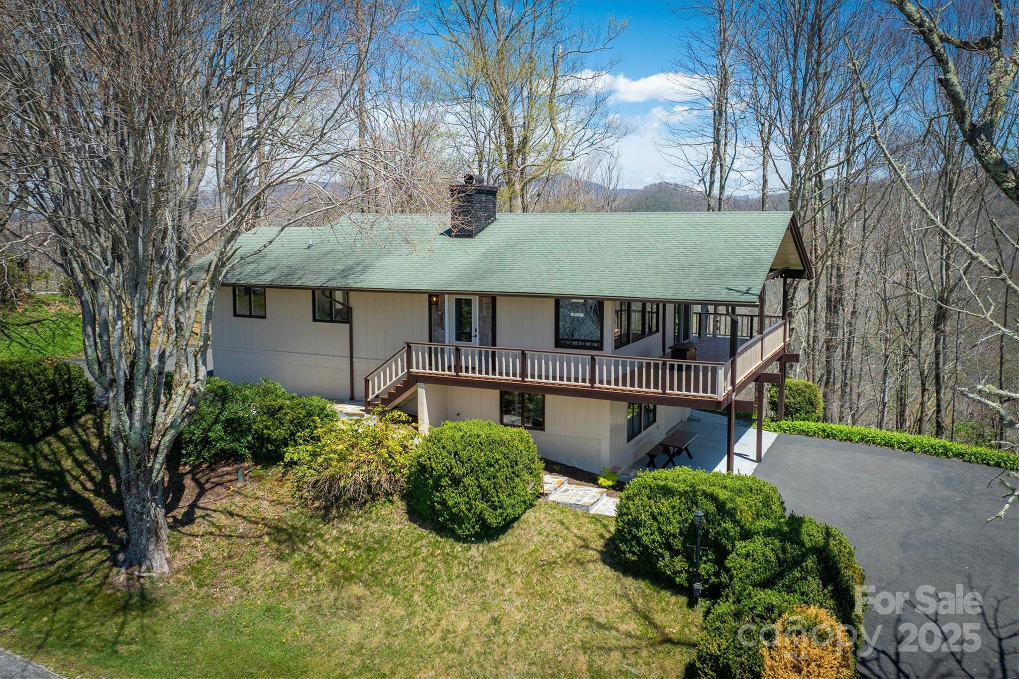 405 Strawberry Lane