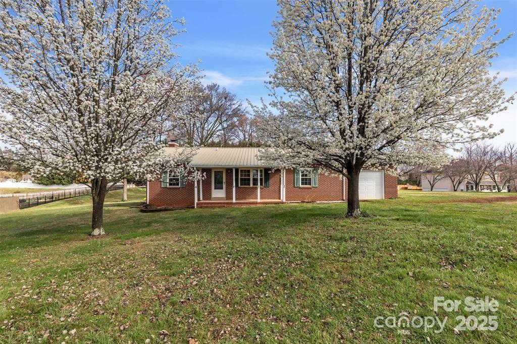 7484 Turkey Trot Drive