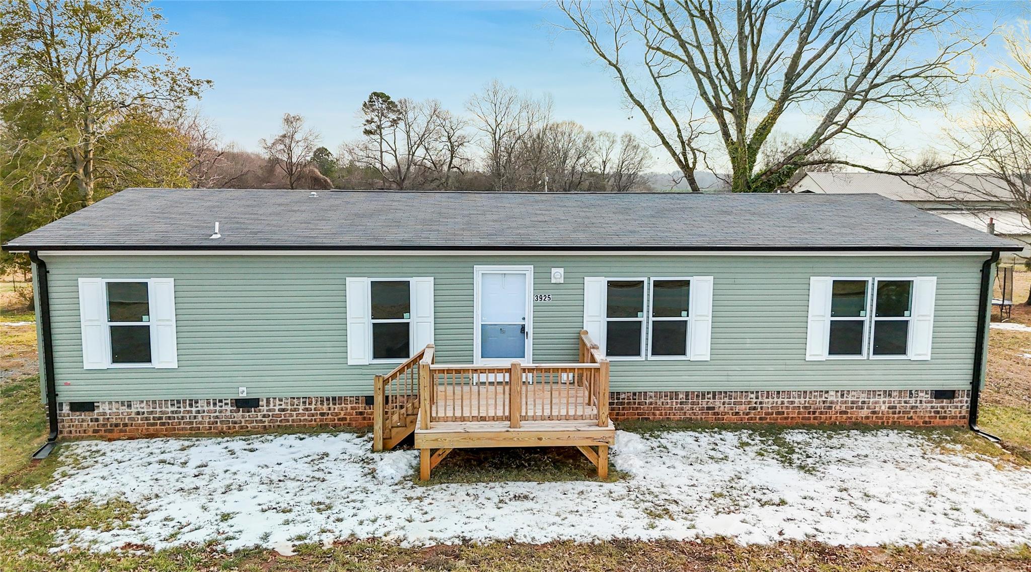 3925 Taylorsville Highway