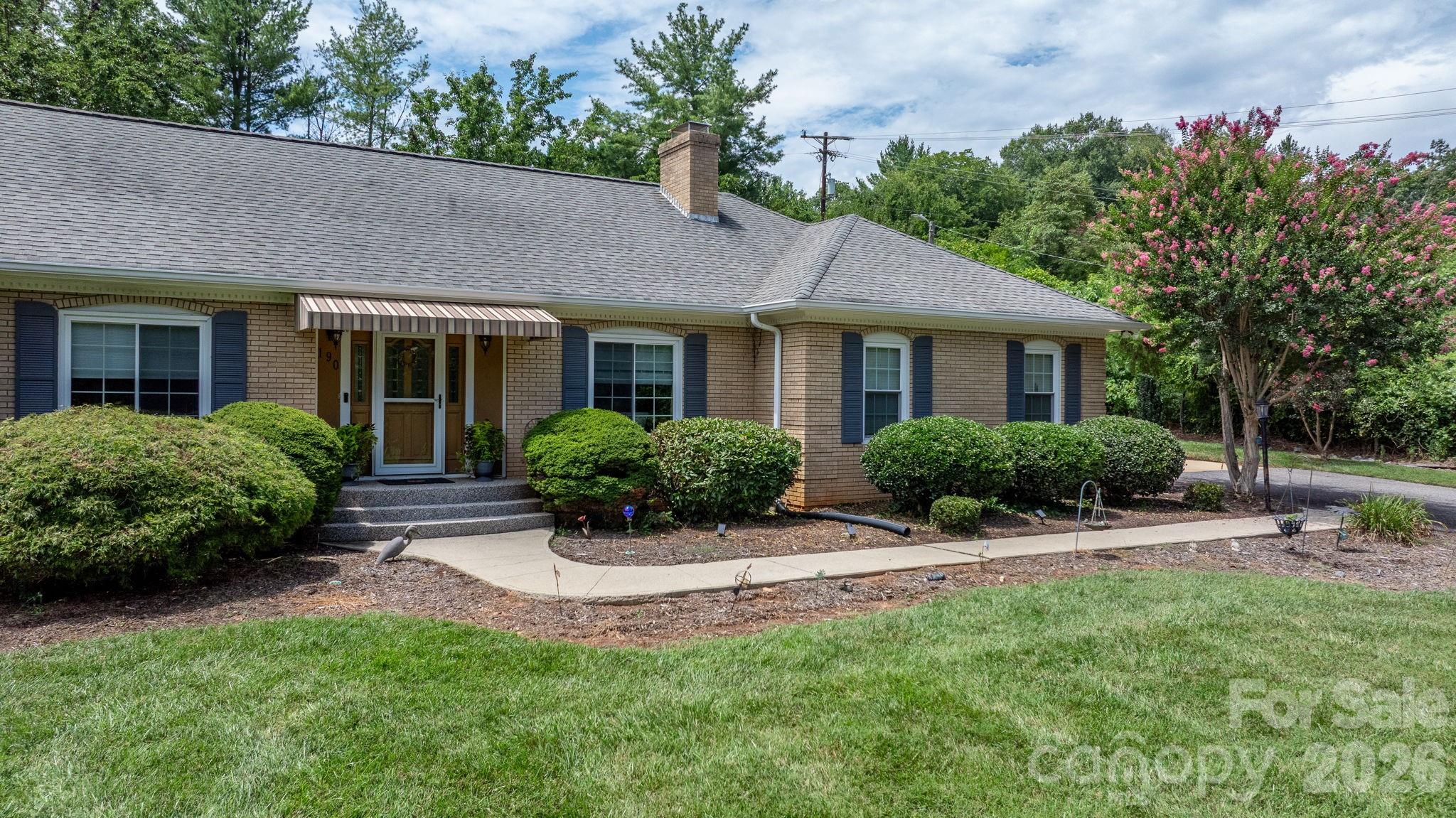 190 Moretz Court