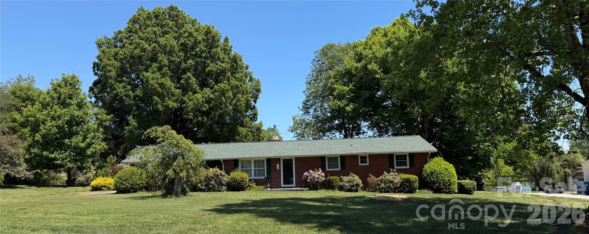 76 Eastview Court