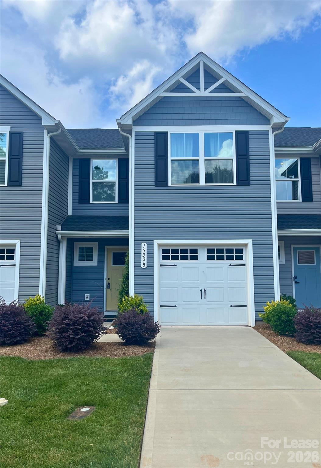 1532 39th Avenue Loop NE