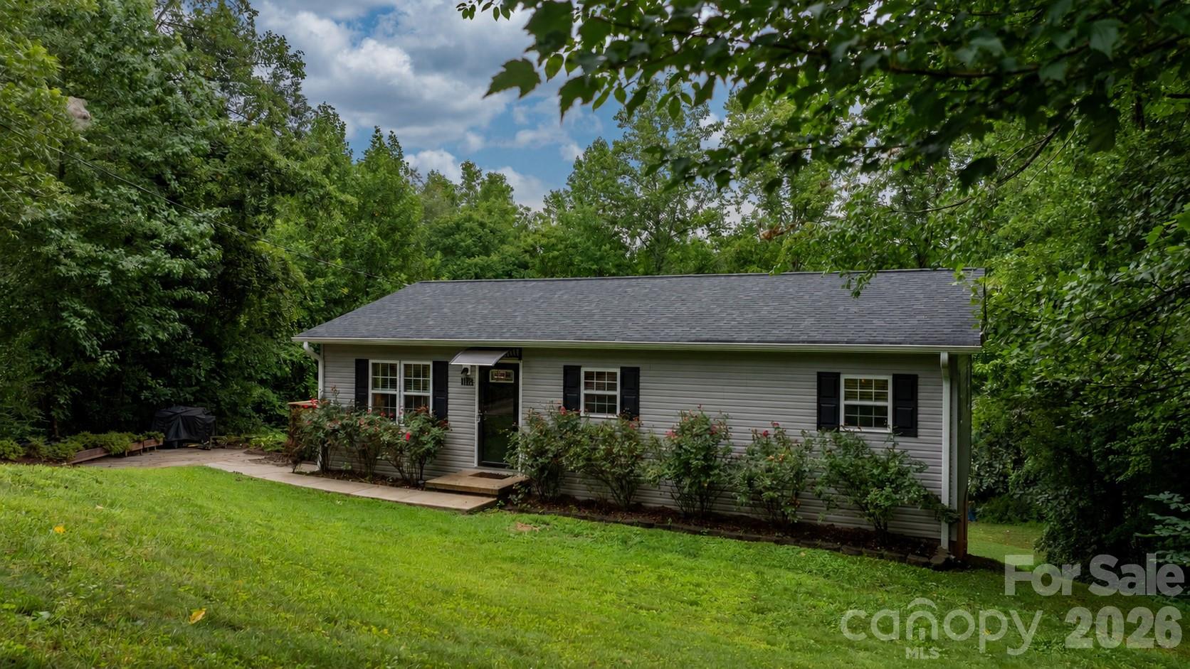 1172 Sunset Court, Conover