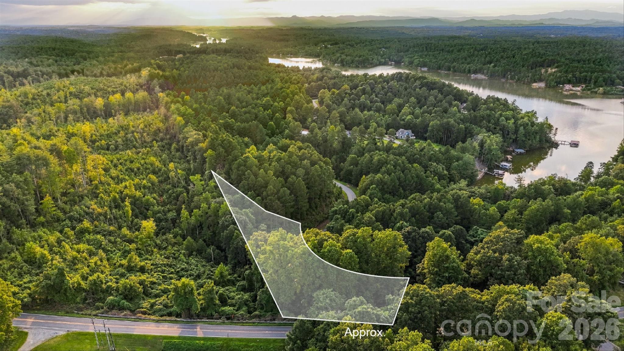 1207 Lake Vista Drive, Valdese