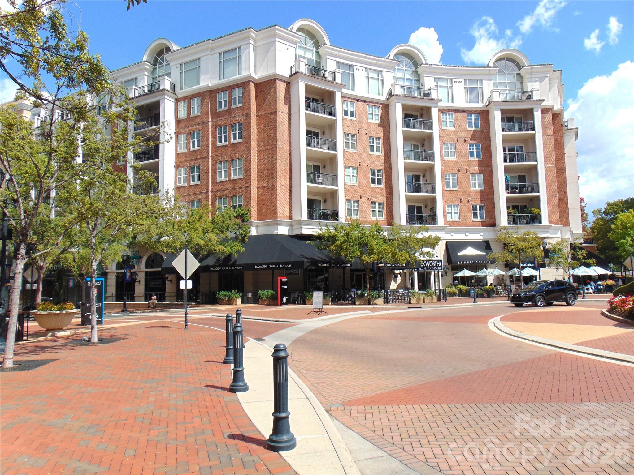 4625 Piedmont Row Drive, Charlotte