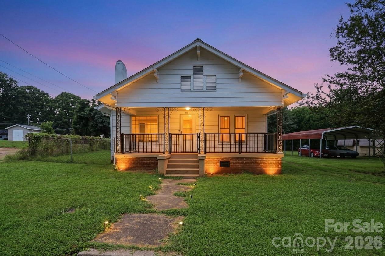 132 North Avenue, Troutman